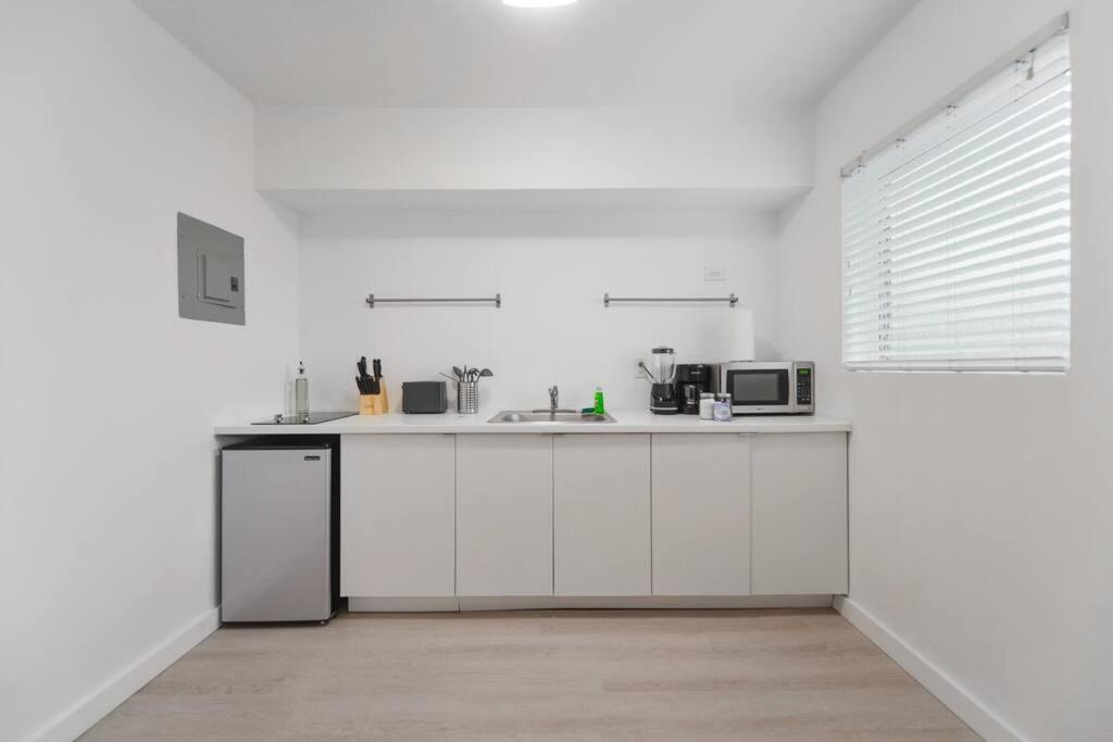 Beautiful Apt 2/2 Near The Beach Miami Eksteriør billede